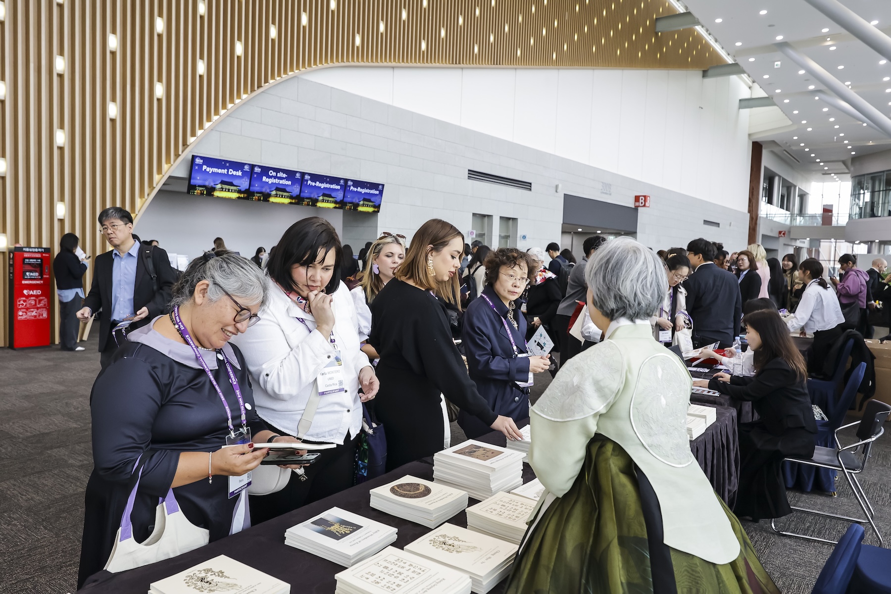 33rd WIN  CONFERENCE_01. Registration_0073.jpg